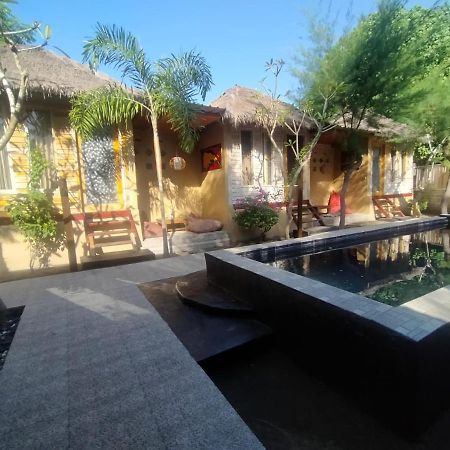 The Huts Villa กีลีตราวางัน ภายนอก รูปภาพ