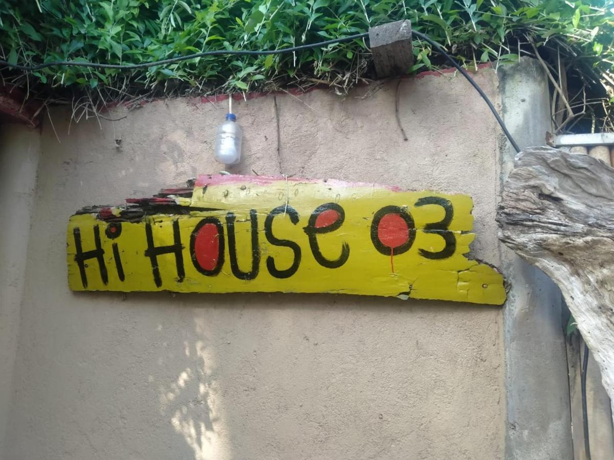The Huts Villa กีลีตราวางัน ภายนอก รูปภาพ