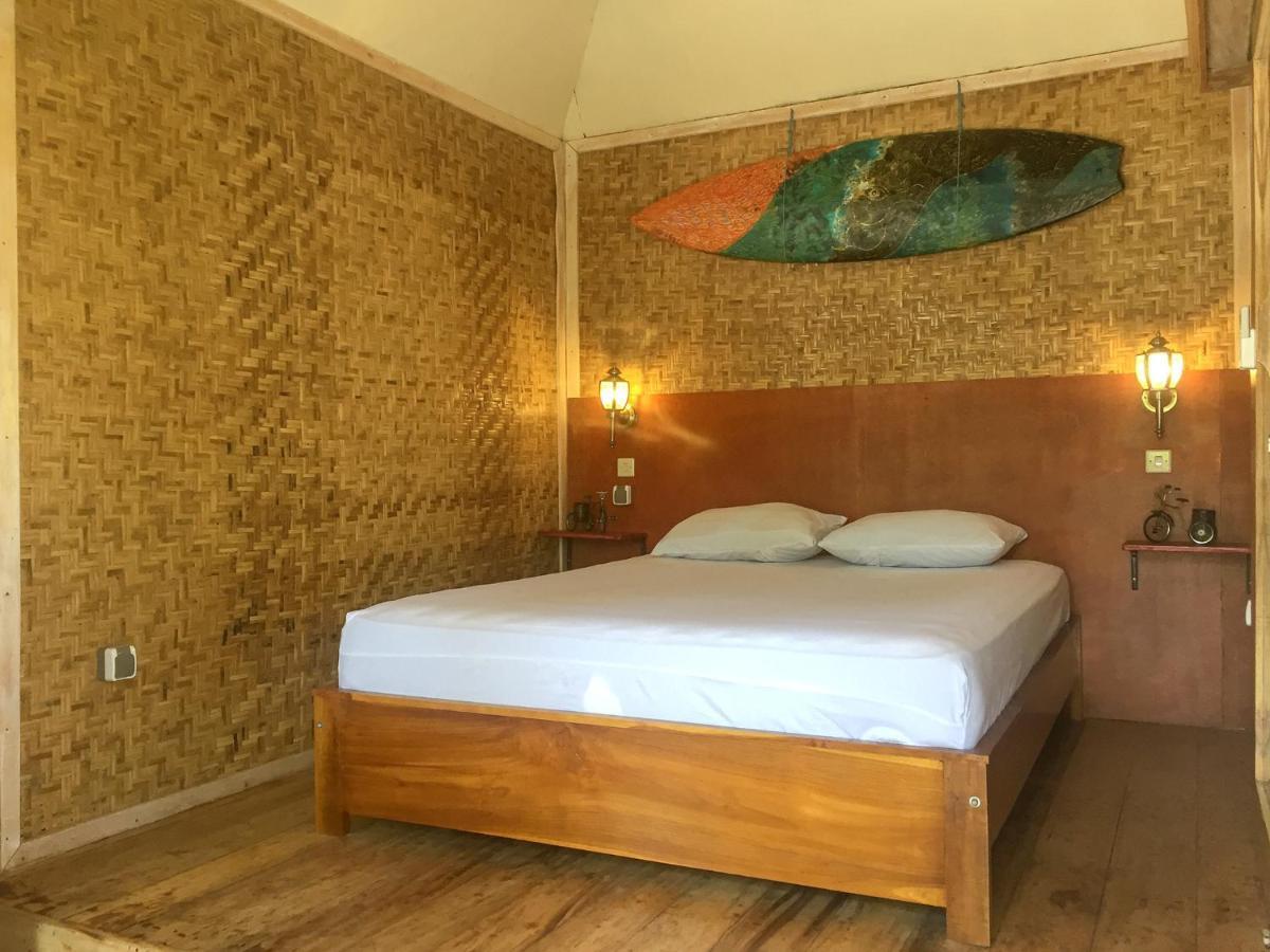 The Huts Villa กีลีตราวางัน ภายนอก รูปภาพ